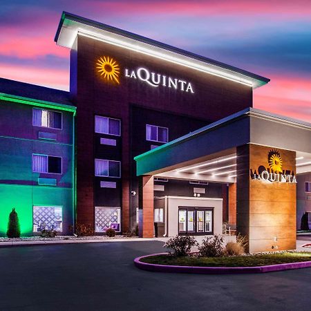 La Quinta Inn And Suites By Wyndham Elkhart Bagian luar foto