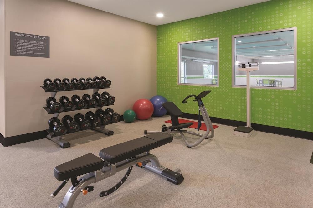 La Quinta Inn And Suites By Wyndham Elkhart Bagian luar foto