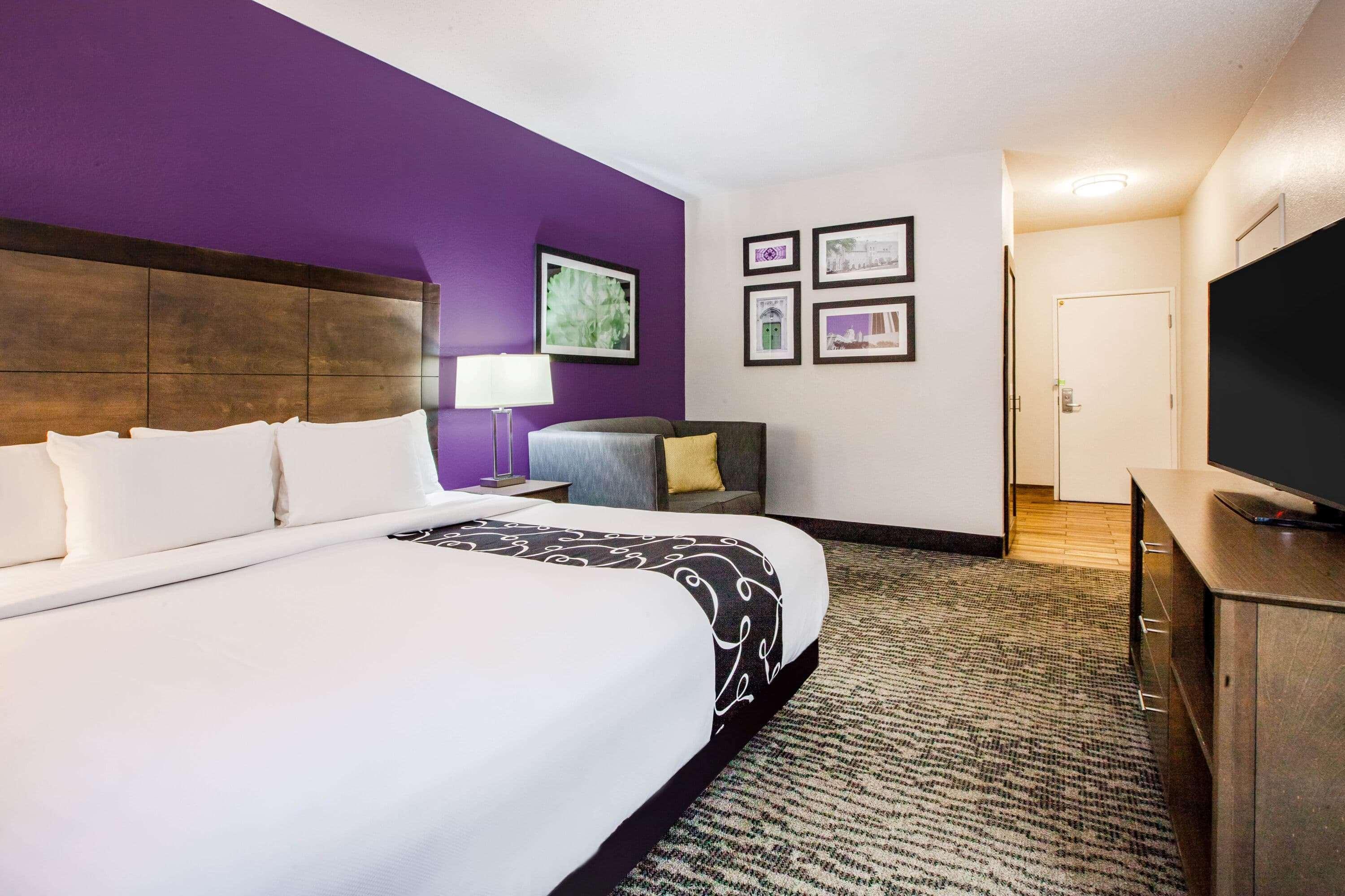La Quinta Inn And Suites By Wyndham Elkhart Bagian luar foto