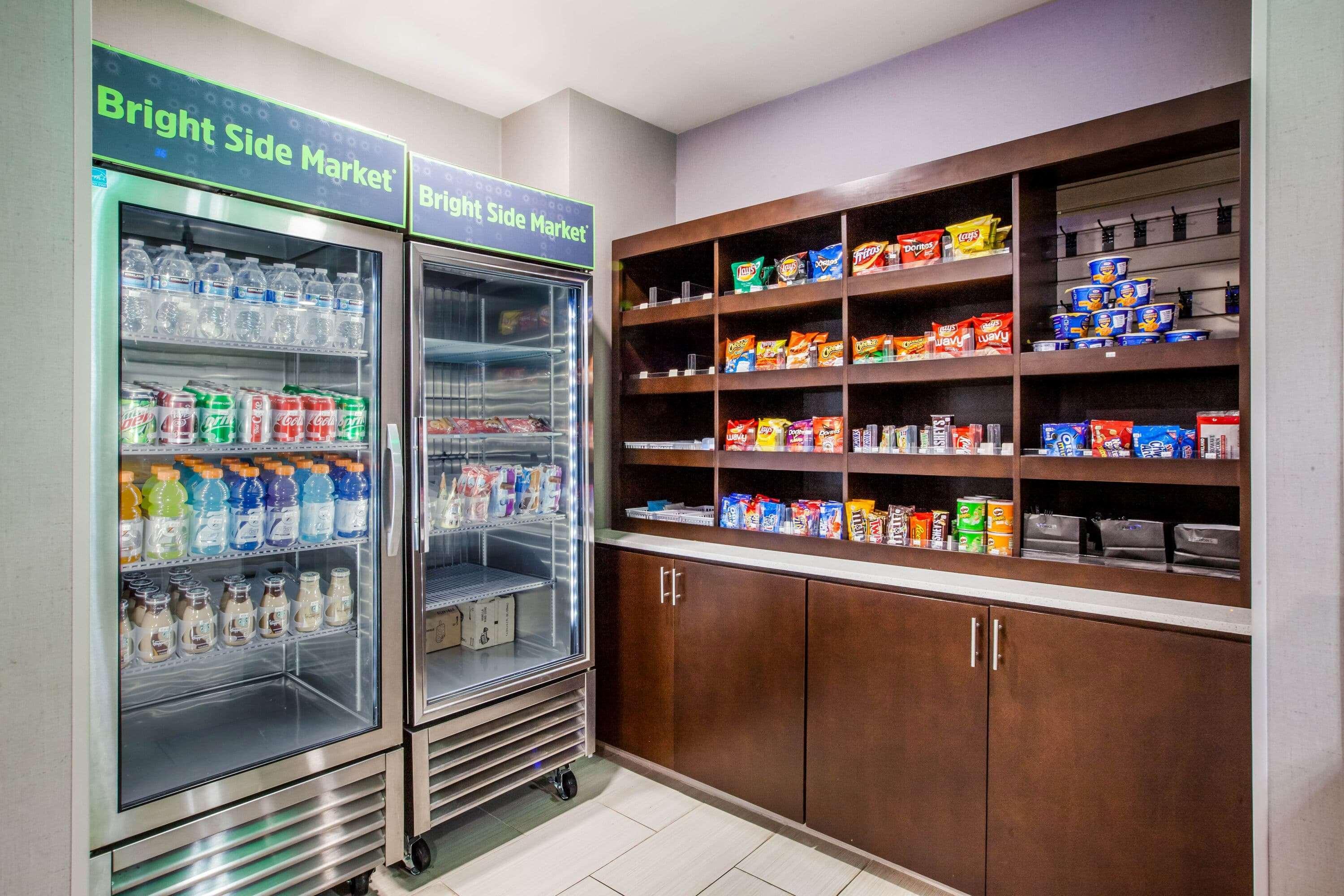 La Quinta Inn And Suites By Wyndham Elkhart Bagian luar foto