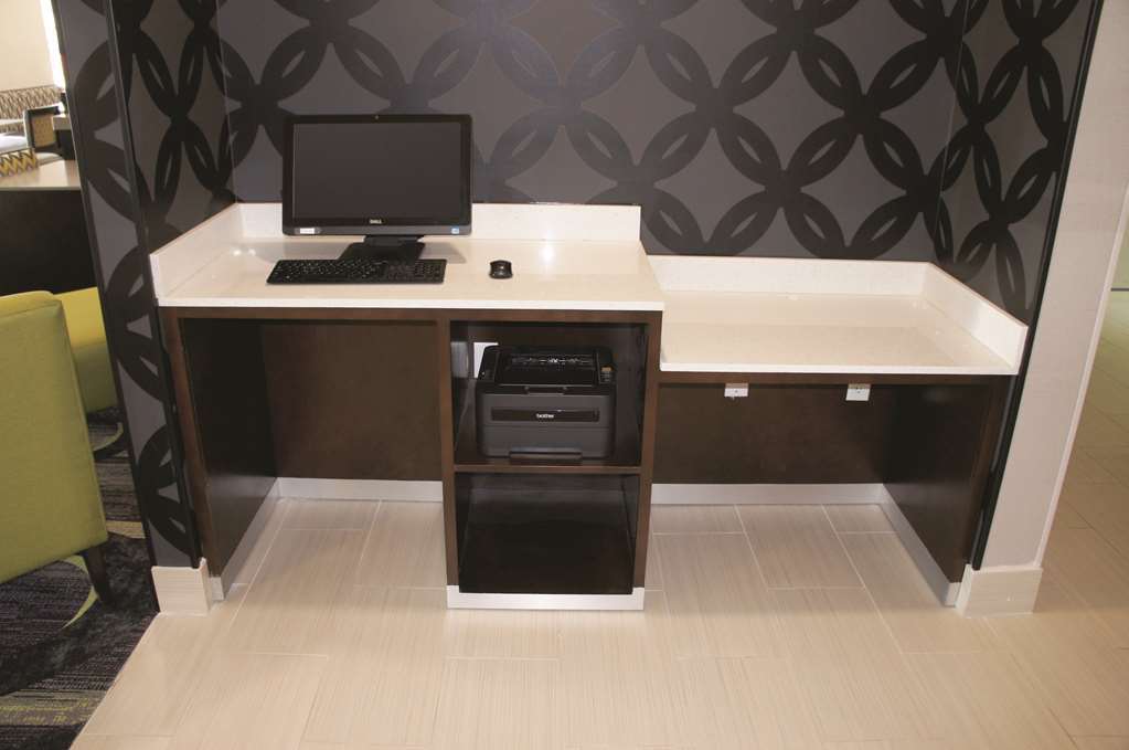 La Quinta Inn And Suites By Wyndham Elkhart Fasilitas foto