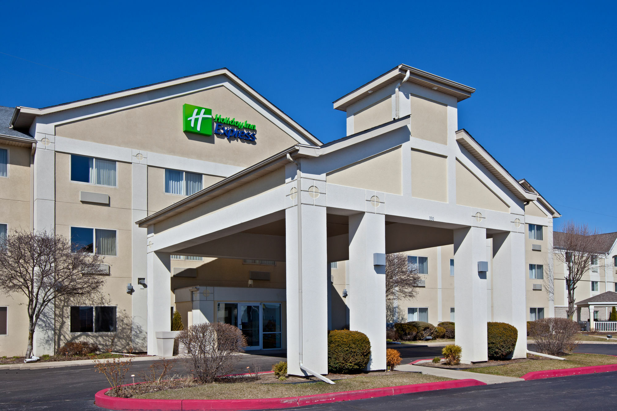 La Quinta Inn And Suites By Wyndham Elkhart Bagian luar foto