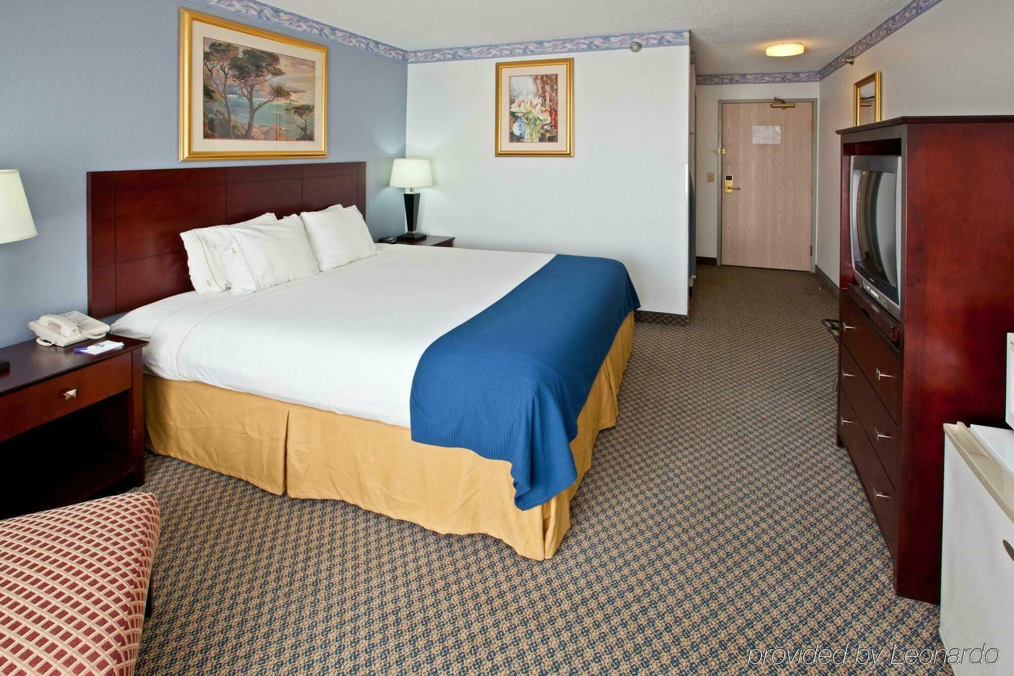 La Quinta Inn And Suites By Wyndham Elkhart Bagian luar foto